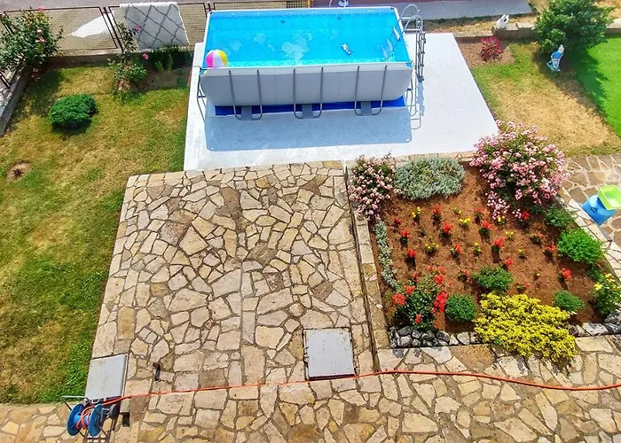 아파트 Relja 즐라티보