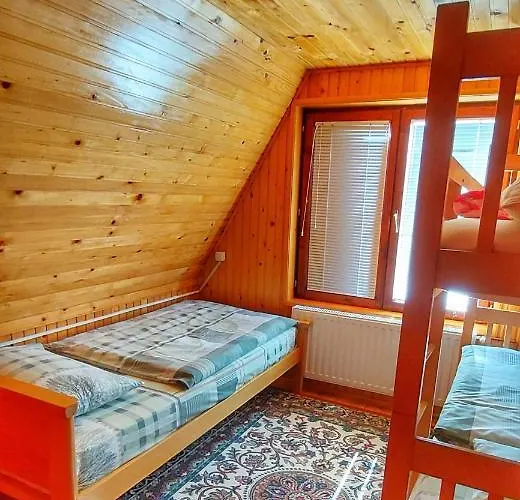 아파트 Relja 즐라티보